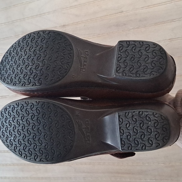 Dansko Cordovan Burnished Full Grain  Leather Mary Jane Clogs Comfort Sz 41 - Picture 10 of 12